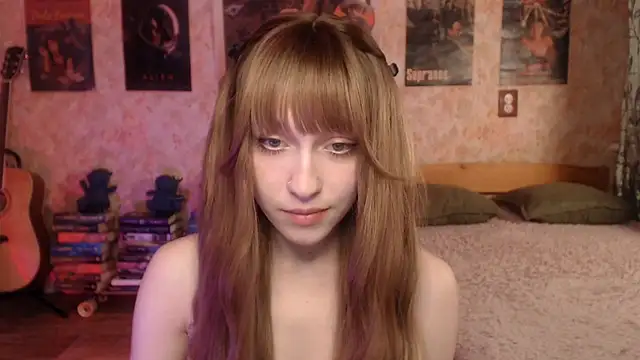 Friendly Ellie online show from 04/19/26, 12:22