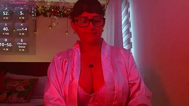 ISABEEL SOFIA01 online show from 12/21/25, 11:28