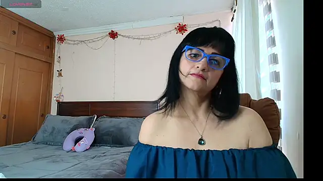 Snapshot of ISABEEL_SOFIA01 chatting on 04/22/26, 05:14 ISABEEL SOFIA01 online show from 04/22/26, 05:14