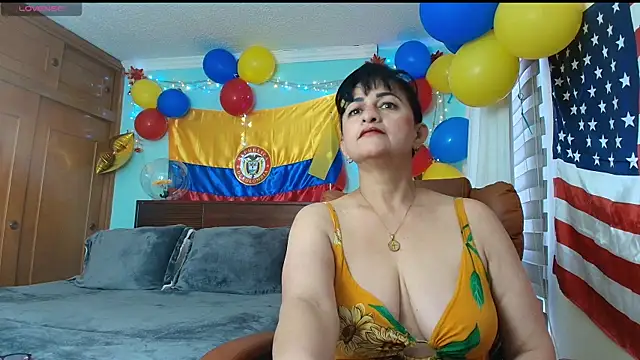 Snapshot of ISABEEL_SOFIA01 chatting on 07/10/26, 11:57 ISABEEL SOFIA01 online show from 07/10/26, 11:57