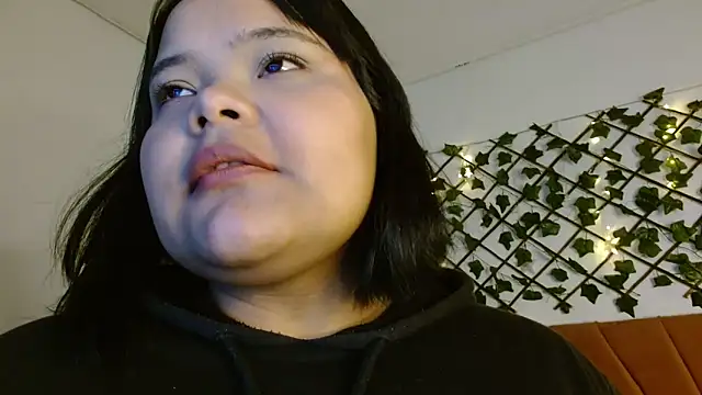 Snapshot of sexychubby___ chatting on 02/28/25, 09:55 sexychubby online show from 02/28/25, 09:55