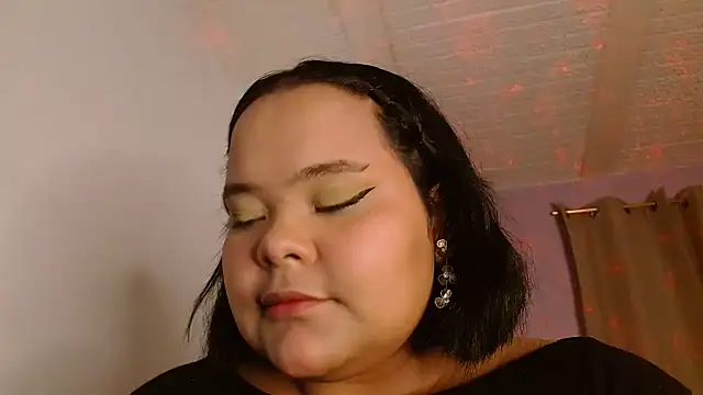 Snapshot of sexychubby___ chatting on 02/14/26, 04:09 sexychubby online show from 02/14/26, 04:09