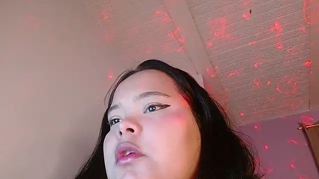 Snapshot of sexychubby___ chatting on 03/31/26, 06:52 sexychubby online show from 03/31/26, 06:52