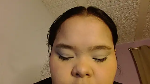 Snapshot of sexychubby___ chatting on 04/14/26, 06:58 sexychubby online show from 04/14/26, 06:58