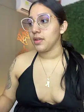 Snapshot of Amandanauty chatting on 12/16/24, 12:26 Amandanauty online show from 12/16/24, 12:26