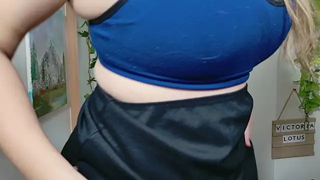 victorialotus online show from 02/02/25, 07:41