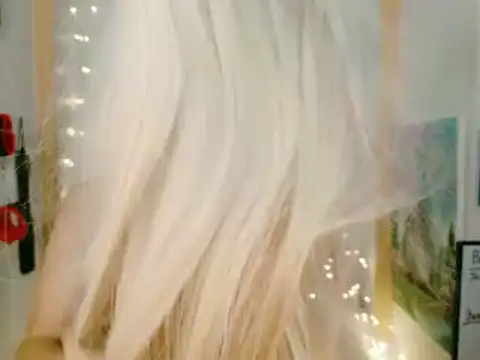 Snapshot of victorialotus chatting on 09/30/25, 06:07 victorialotus online show from 09/30/25, 06:07