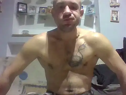 aroj95 online show from 09/15/25, 09:26