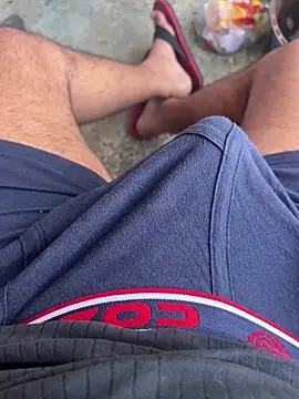 Snapshot of Bareilly_Boy1 chatting on 03/16/25, 01:49 Bareilly Boy1 online show from 03/16/25, 01:49