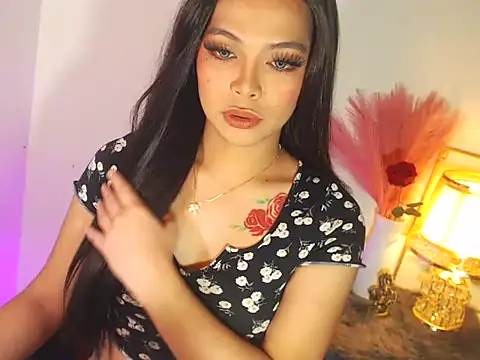 MajesticKitana online show from 10/22/25, 04:02