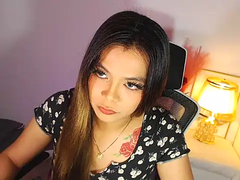 Snapshot of MajesticKitana chatting on 02/20/26, 06:26 MajesticKitana online show from 02/20/26, 06:26