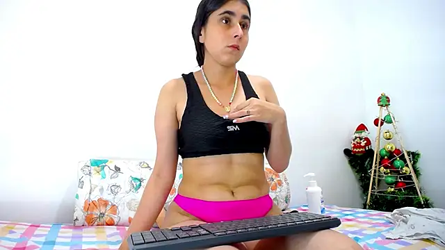 camila camila online show from 01/03/25, 02:08