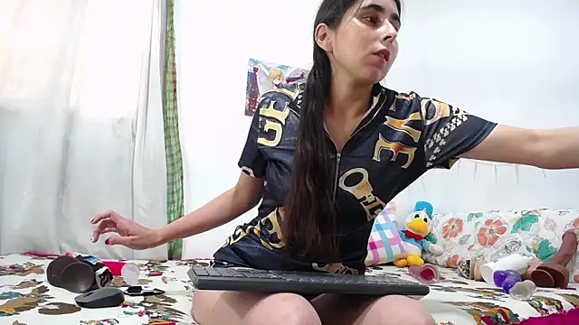 camila camila online show from 03/16/26, 05:39