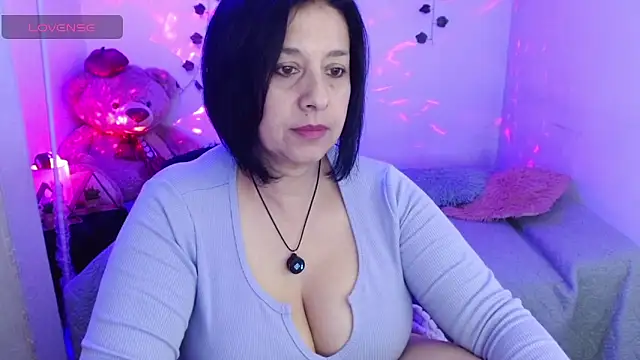 Snapshot of camilalatti chatting on 09/14/25, 12:32 camilalatti online show from 09/14/25, 12:32