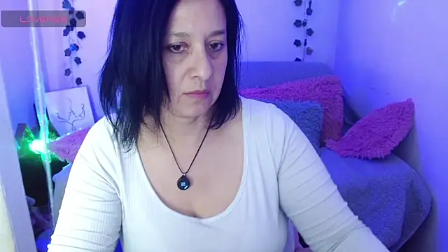 Snapshot of camilalatti chatting on 11/09/25, 10:30 camilalatti online show from 11/09/25, 10:30