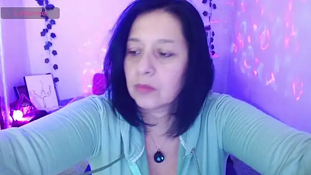 camilalatti online show from 12/05/25, 12:41