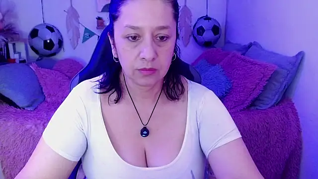camilalatti online show from 06/28/26, 08:15