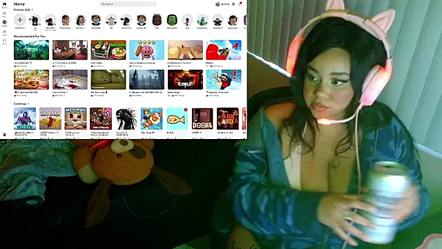 alexiajames99 online show from 06/05/26, 03:02