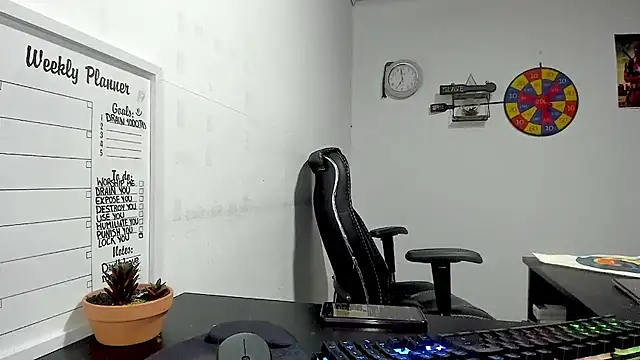 Snapshot of Scarlett_Sen chatting on 12/12/24, 02:55 Scarlett Sen online show from 12/12/24, 02:55