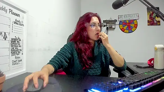 Snapshot of Scarlett_Sen chatting on 12/19/24, 04:13 Scarlett Sen online show from 12/19/24, 04:13