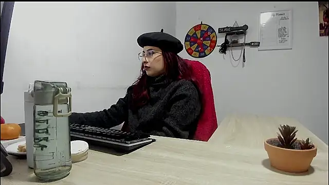 Snapshot of Scarlett_Sen chatting on 03/12/25, 01:19 Scarlett Sen online show from 03/12/25, 01:19