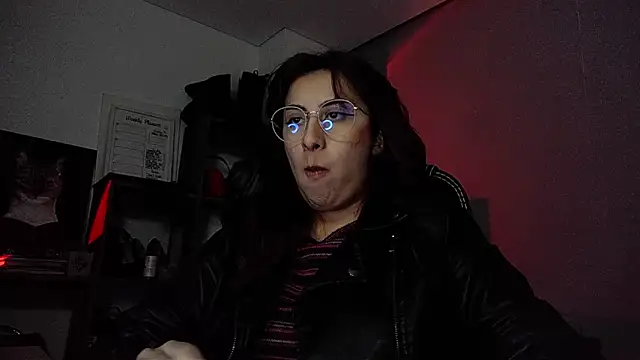 Snapshot of Scarlett_Sen chatting on 10/03/25, 02:14 Scarlett Sen online show from 10/03/25, 02:14