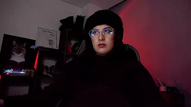 Snapshot of Scarlett_Sen chatting on 10/14/25, 12:50 Scarlett Sen online show from 10/14/25, 12:50