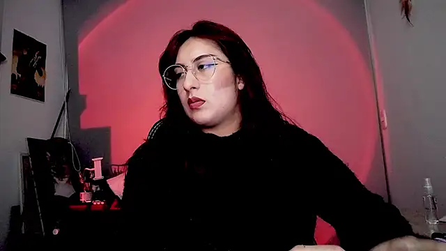 Snapshot of Scarlett_Sen chatting on 11/19/25, 01:44 Scarlett Sen online show from 11/19/25, 01:44