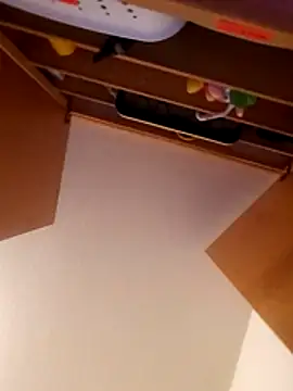 Snapshot of dro6969 chatting on 11/12/25, 04:35 dro6969 online show from 11/12/25, 04:35