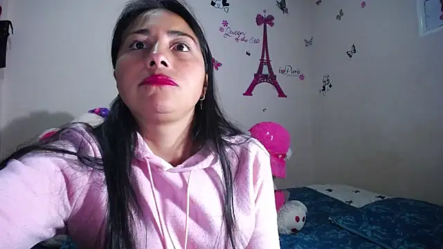 hanna girl21 online show from 04/15/26, 01:56