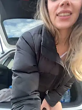 Snapshot of HopeHeaven chatting on 01/07/25, 04:16 HopeHeaven online show from 01/07/25, 04:16