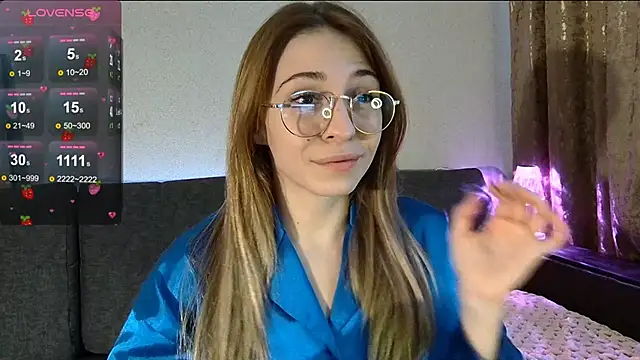 LovelyKatea online show from 03/01/25, 12:23