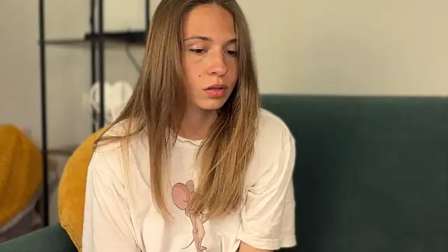 LovelyKatea online show from 08/01/26, 01:10