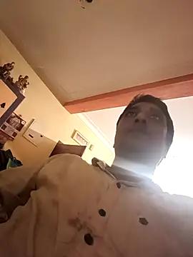 Snapshot of divakar2022 chatting on 11/05/25, 05:13 divakar2022 online show from 11/05/25, 05:13