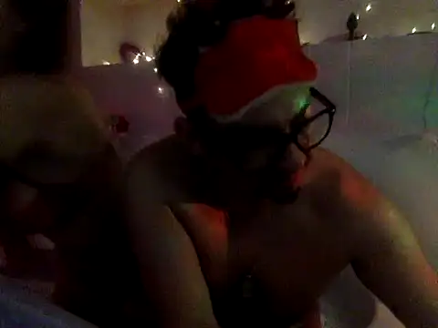 Snapshot of Katehotend chatting on 12/21/25, 01:13 Katehotend online show from 12/21/25, 01:13