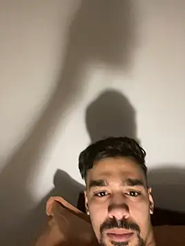 Hermanooooooo online show from 12/31/24, 10:26