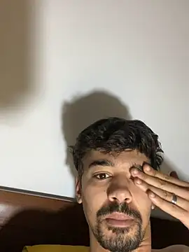 Hermanooooooo online show from 05/13/26, 01:52