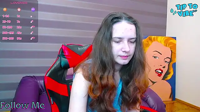 iris nikhols online show from 11/21/25, 04:22