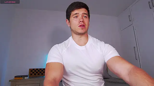 Arilas  online show from 03/20/26, 07:46