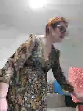 Snapshot of Fire_Night chatting on 02/14/25, 01:51 Fire Night online show from 02/14/25, 01:51