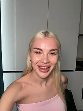 Bad Hot Teacher online show from 04/12/26, 12:32