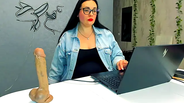 WorshipLilit online show from 01/18/26, 09:18