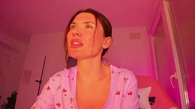 Cameron diazz online show from 03/17/26, 10:02