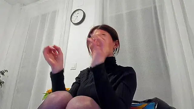 Cameron diazz online show from 03/25/26, 08:37