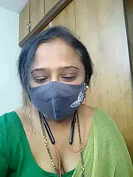 sexynayan23 online show from 04/05/26, 12:35