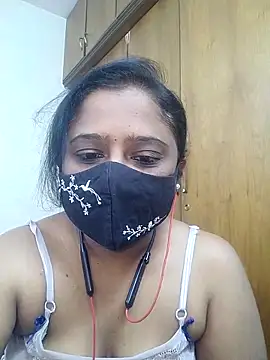 sexynayan23 online show from 04/11/26, 12:20