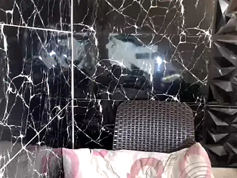 MissKeanna online show from 12/25/24, 07:02