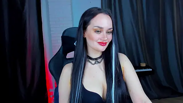 QueenAliss online show from 12/24/24, 06:55