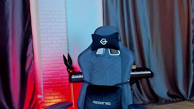 QueenAliss online show from 01/06/25, 03:53