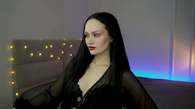 QueenAliss online show from 07/02/26, 06:19
